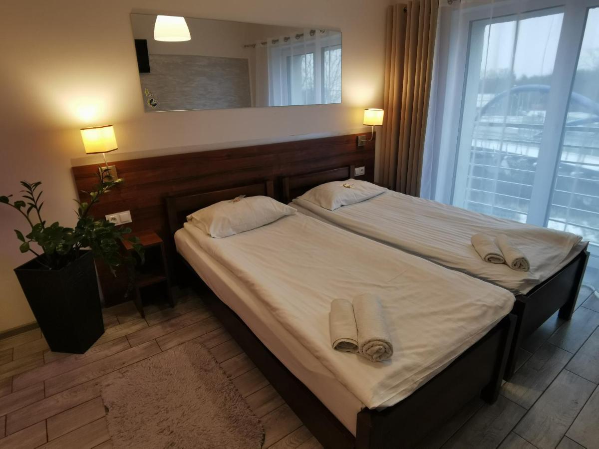 Hotel Milosz Restauracja, Basen Dla Dzieci, Sala Zabaw, Silownia 카르투지 외부 사진
