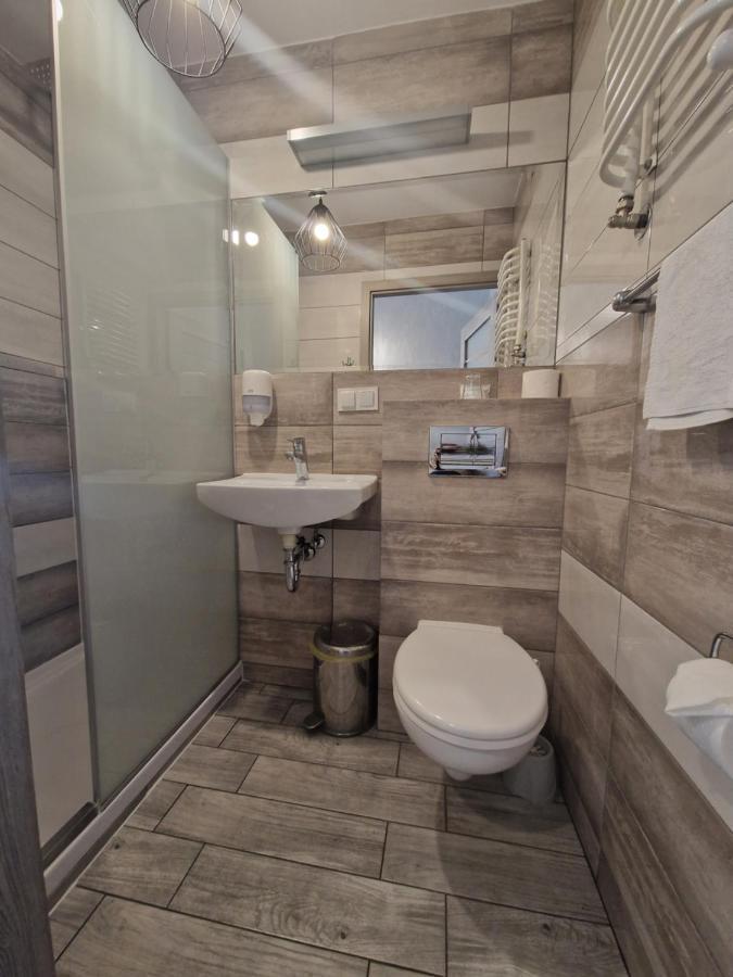 Hotel Milosz Restauracja, Basen Dla Dzieci, Sala Zabaw, Silownia 카르투지 외부 사진